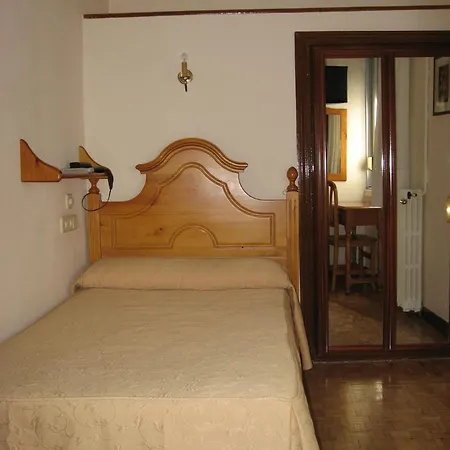 Hostal Maria Cristina-3